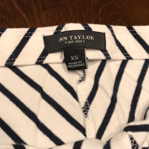 Ann Taylor Skirt - Picture 3 of 3